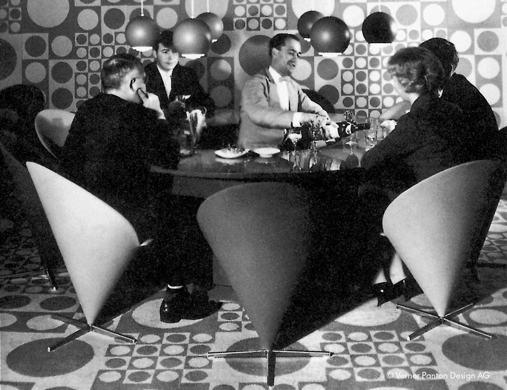 Cone Chair rouge Verner Panton 3