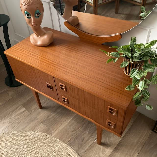 Coiffeuse en teck scandinave, années 60