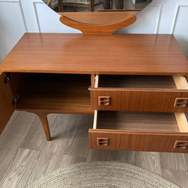 Coiffeuse en teck scandinave, années 60