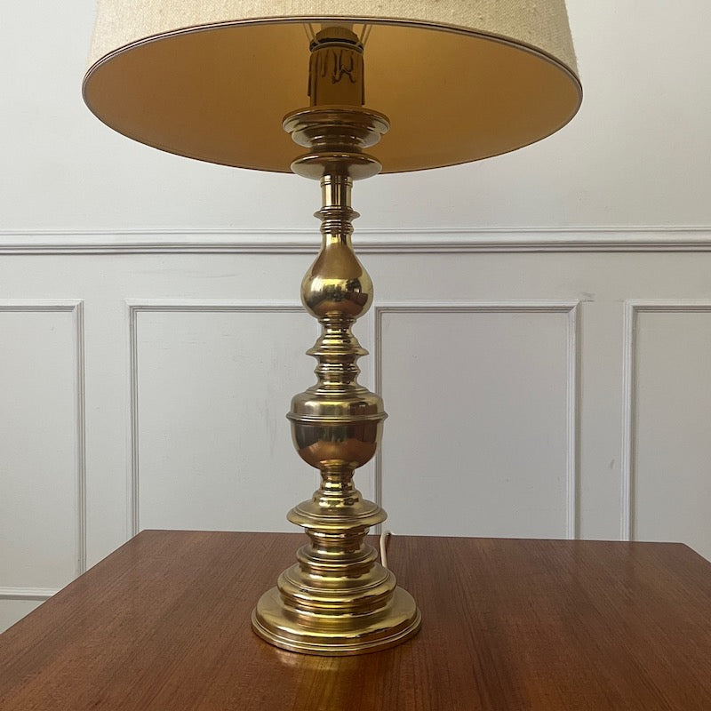Grande lampe en bronze