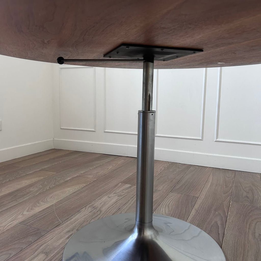 Table Wilhelm Renz 5