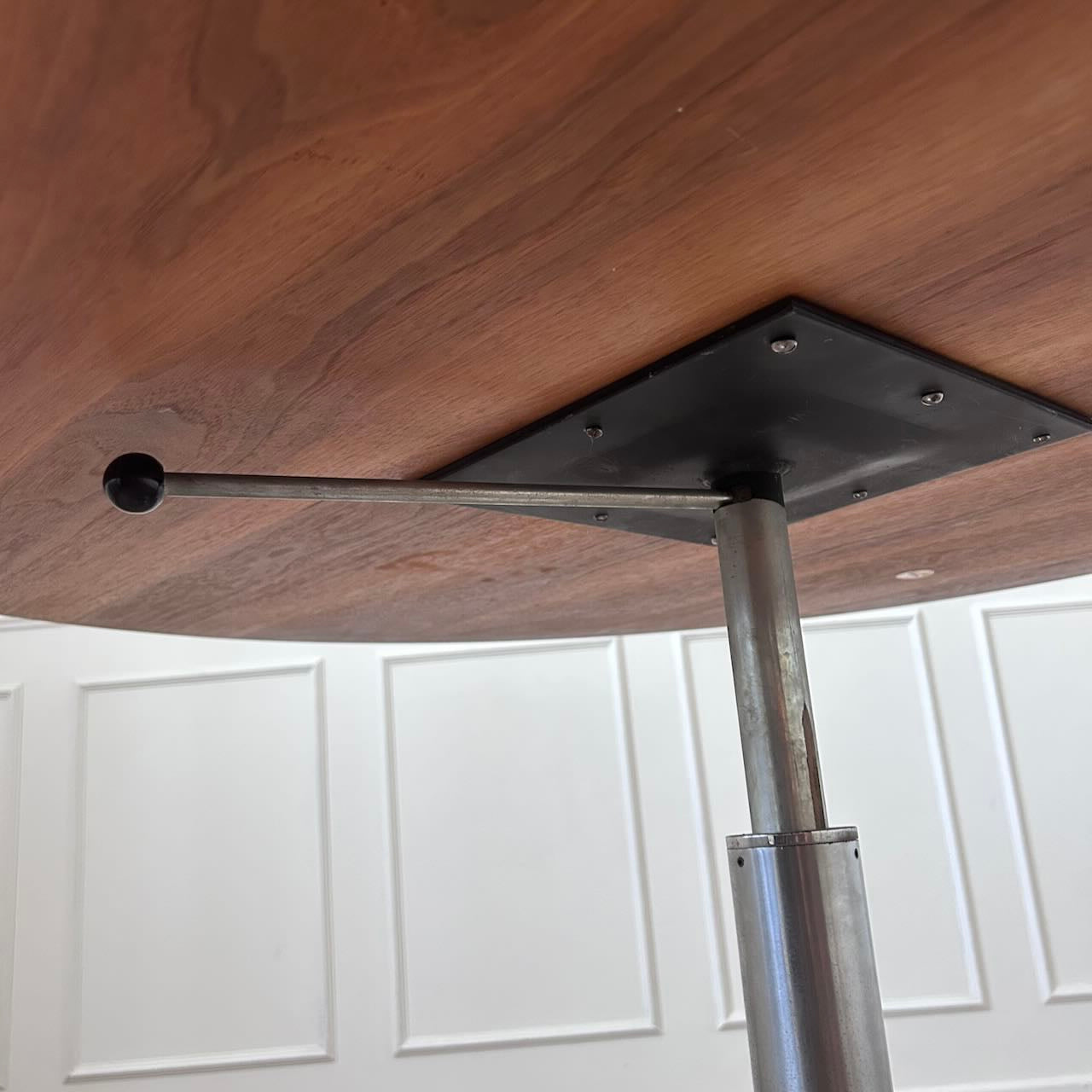 Table Wilhelm Renz 6