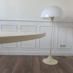 Table Wilhelm Renz 10