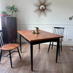 Table Tapio 
