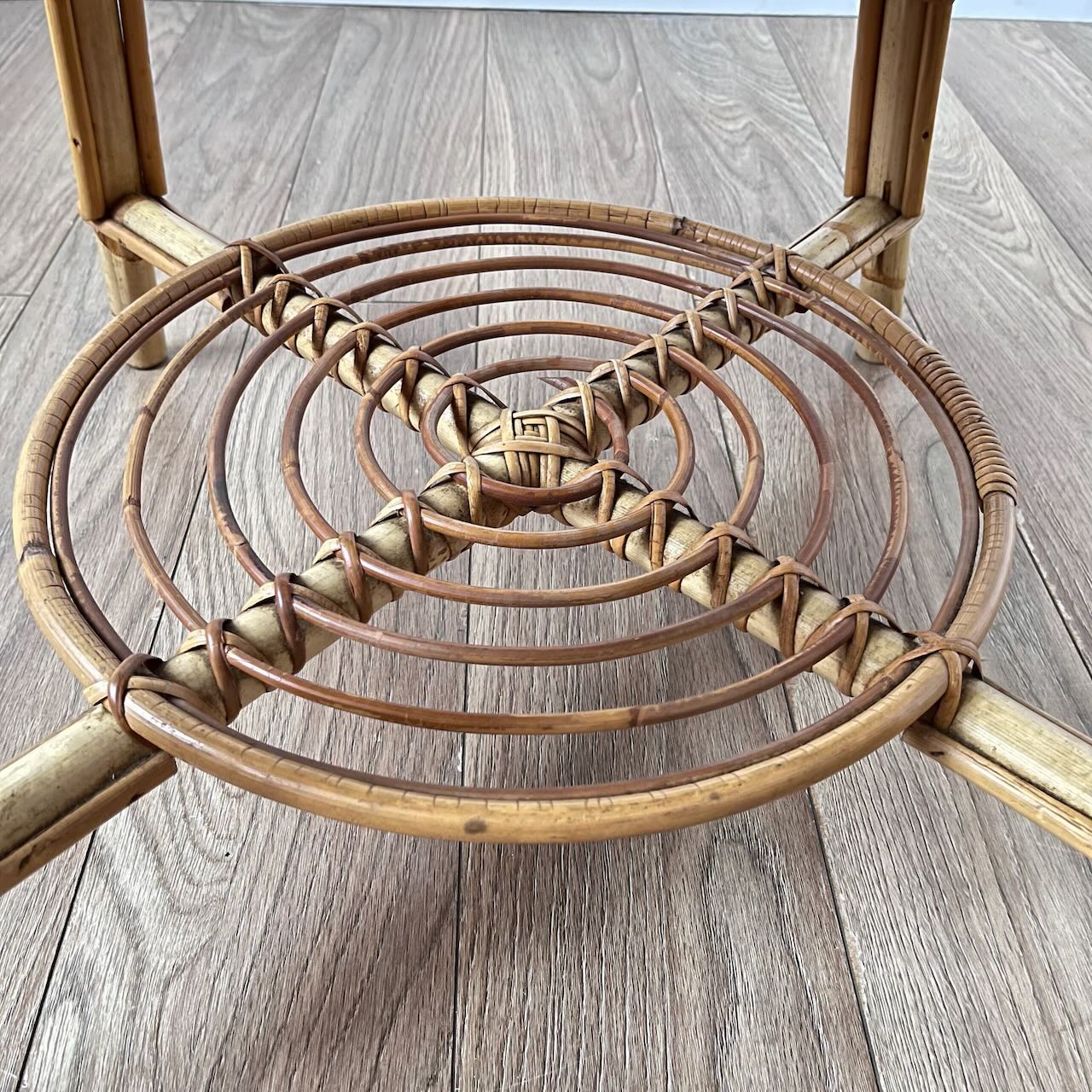 Table basse rotin spirale 3