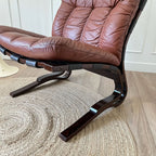 Fauteuil Kangu par Elsa Solheim et Nordhal Solheim