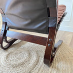 Fauteuil Kangu par Elsa Solheim et Nordhal Solheim