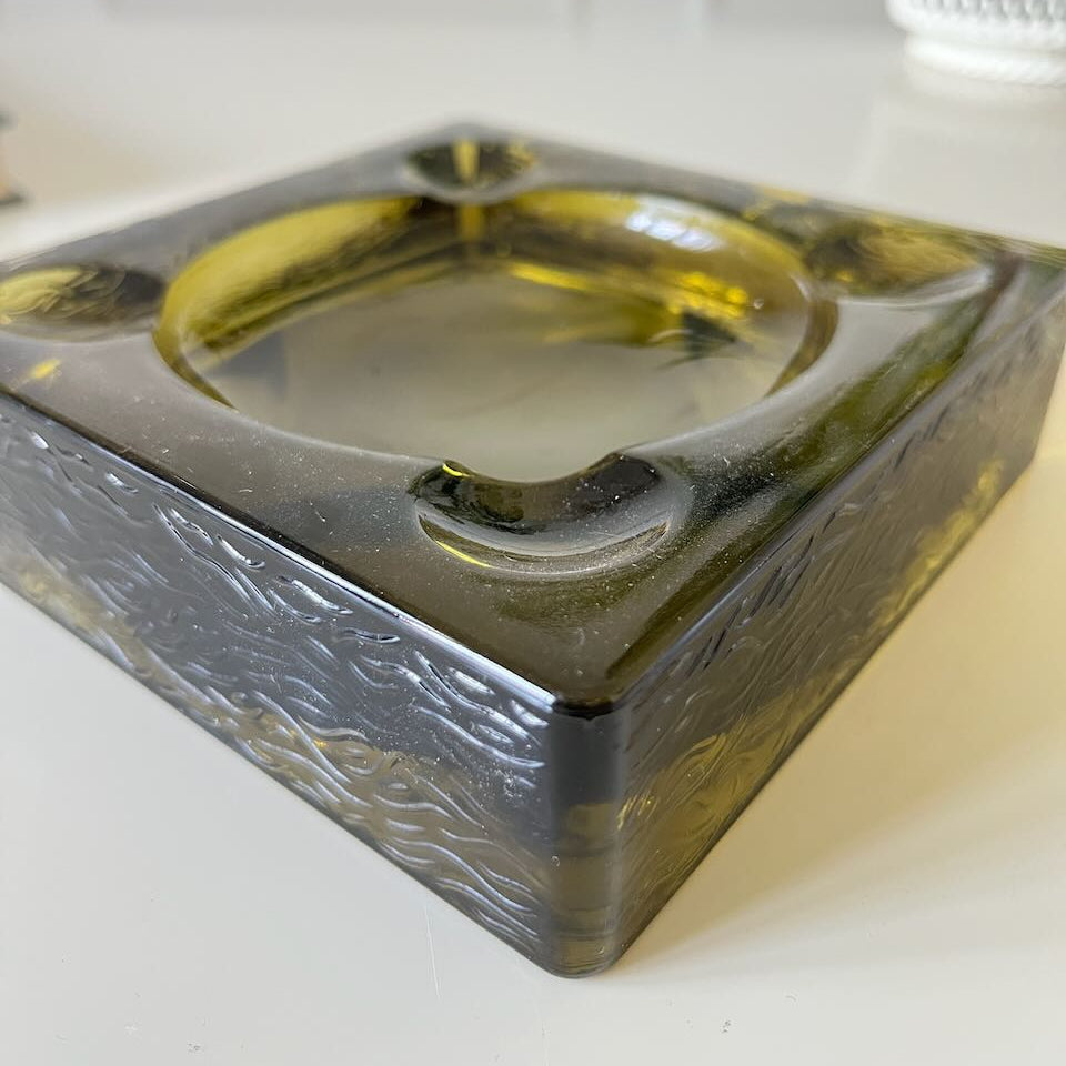 Cendrier en verre vert années 70 3