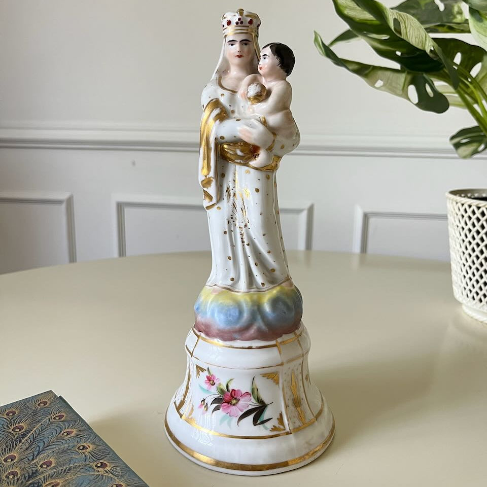 Vierge à l'enfant en faïence