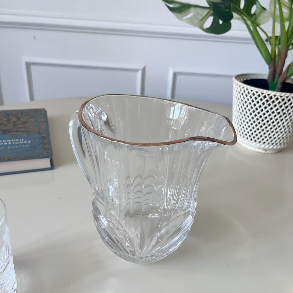 Cruche en cristal au bord doré 4