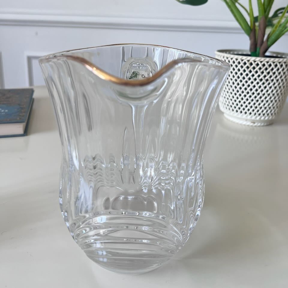 Cruche en cristal au bord doré 6