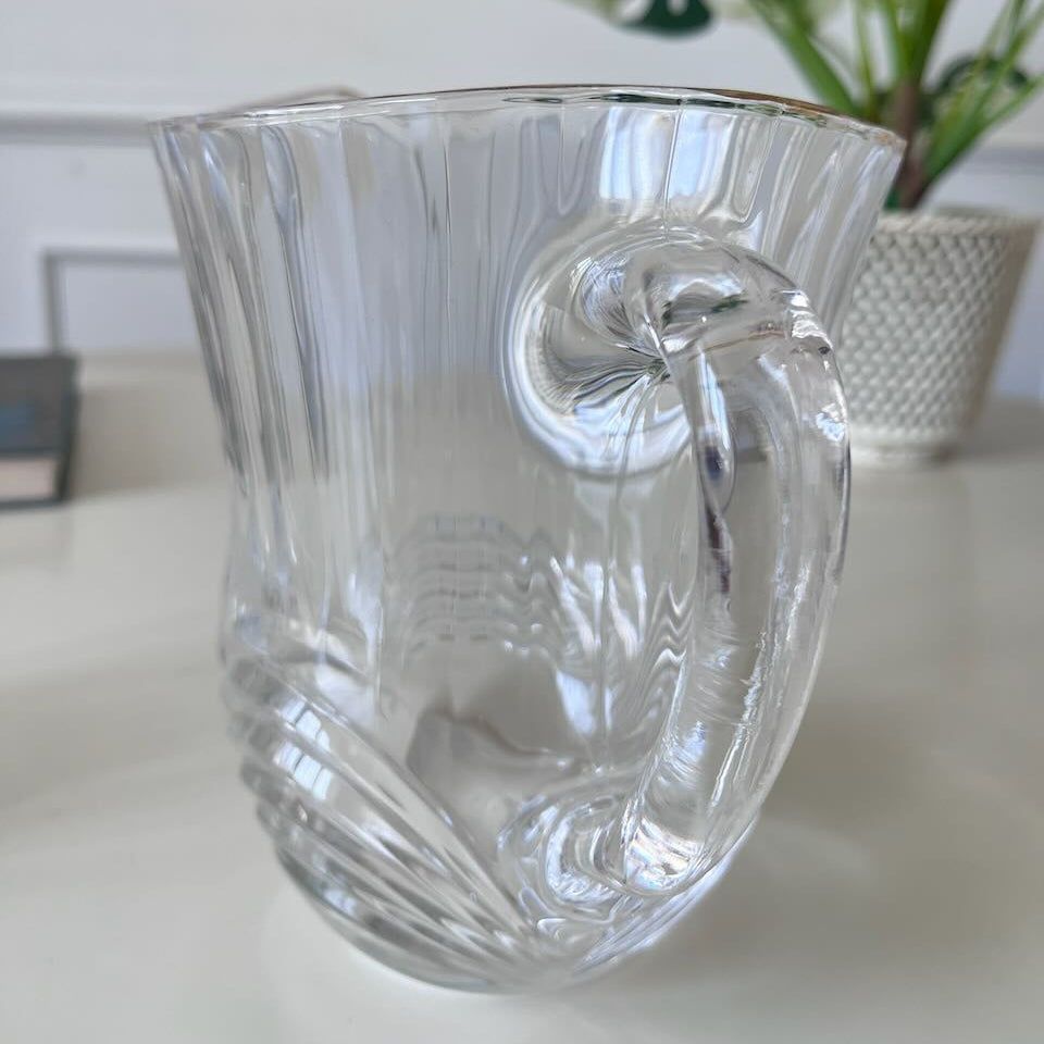 Cruche en cristal au bord doré 7