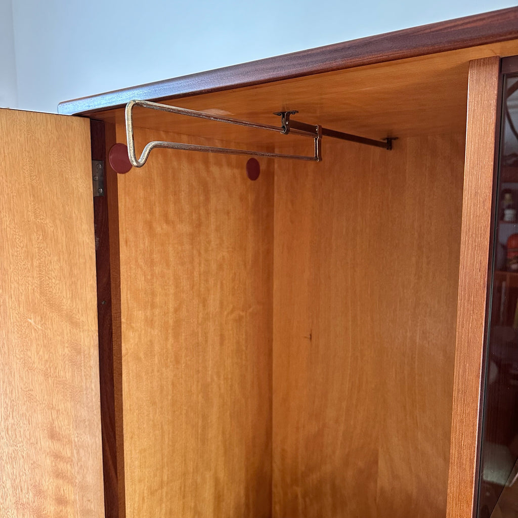 Armoire en teck scandinave