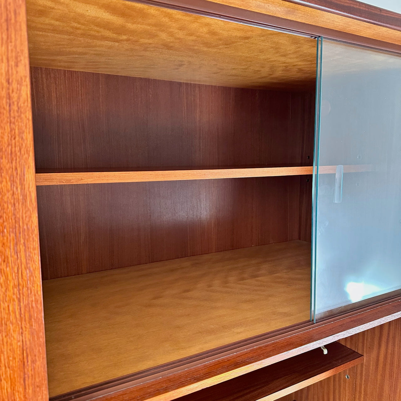 Armoire en teck scandinave