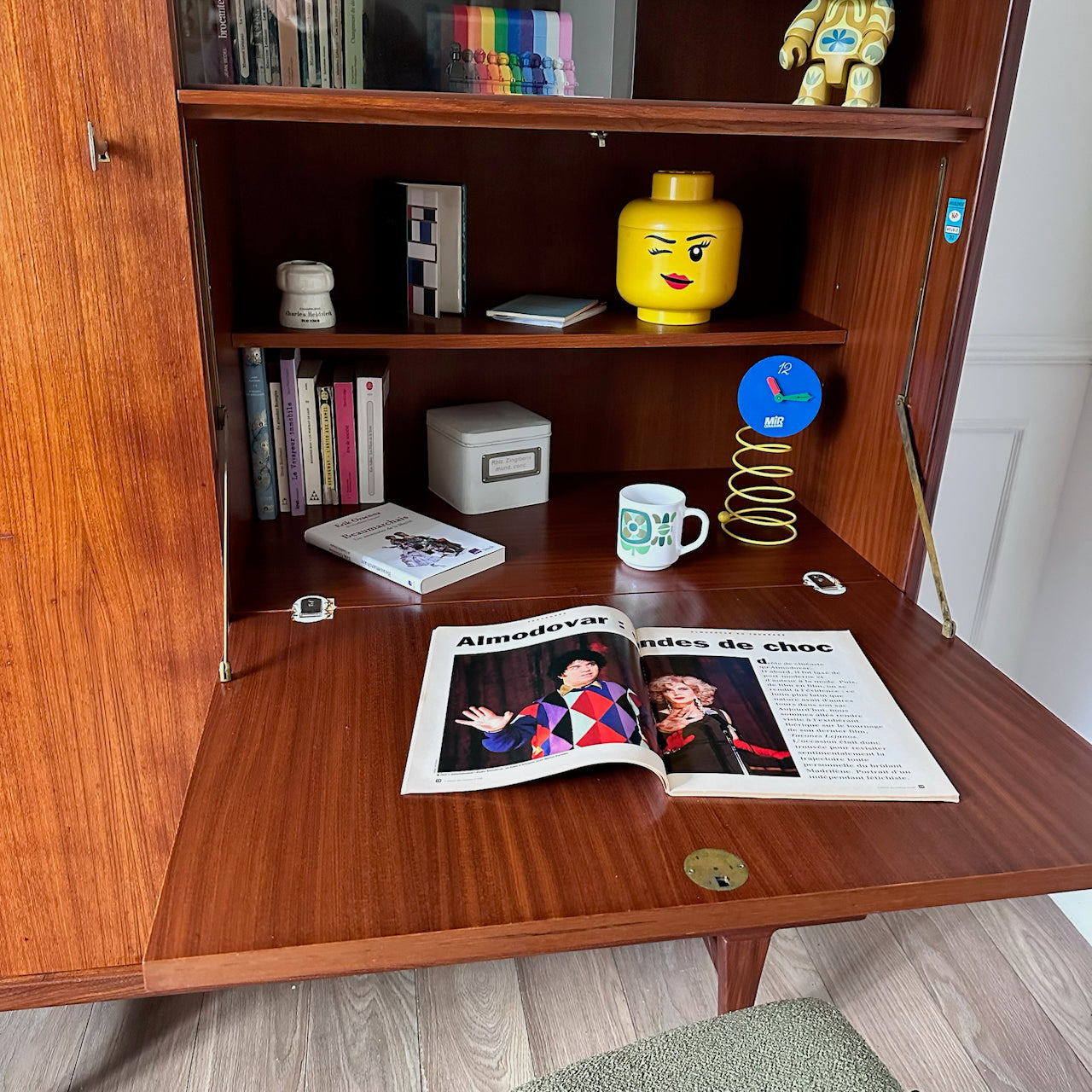 Armoire en teck scandinave
