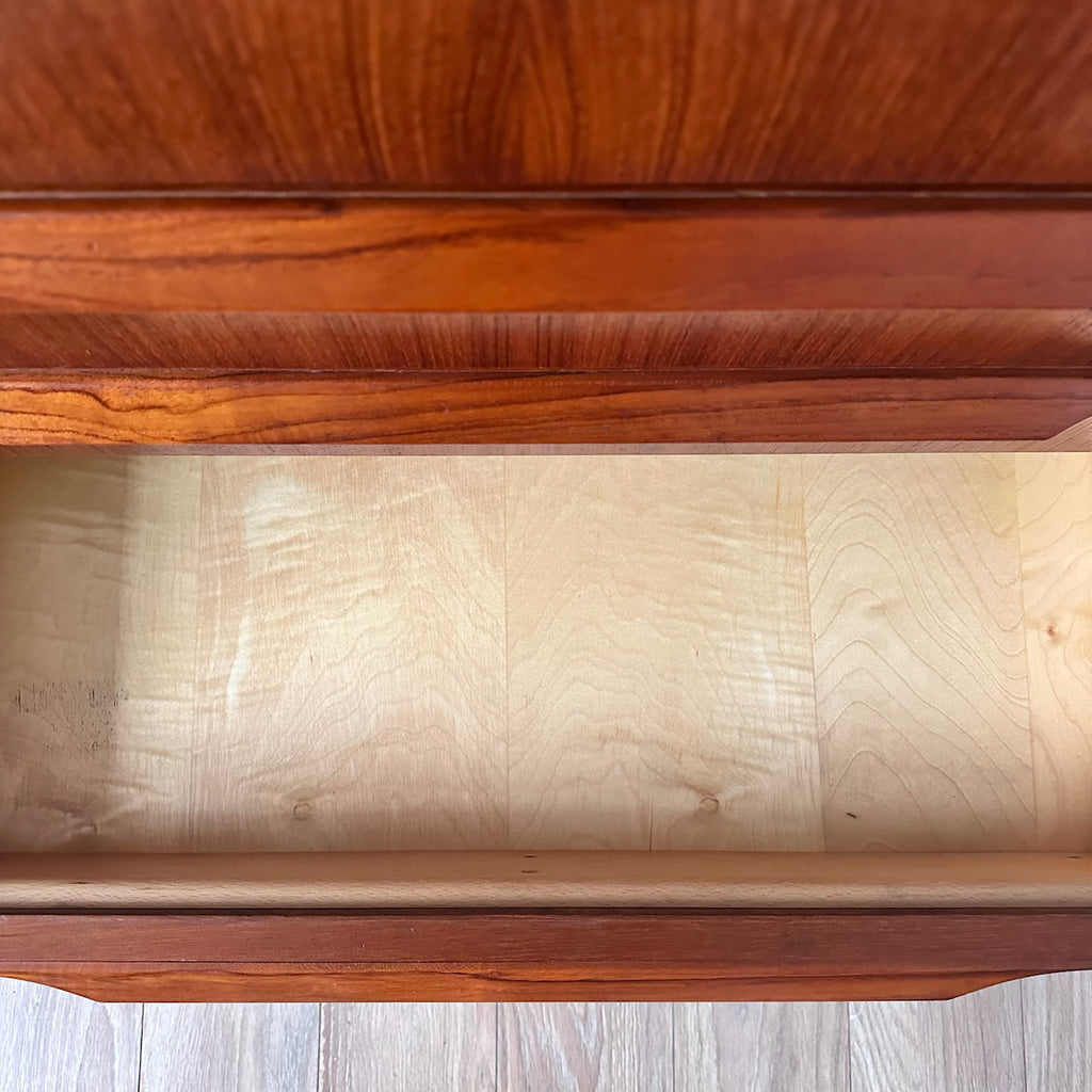 Armoire en teck scandinave