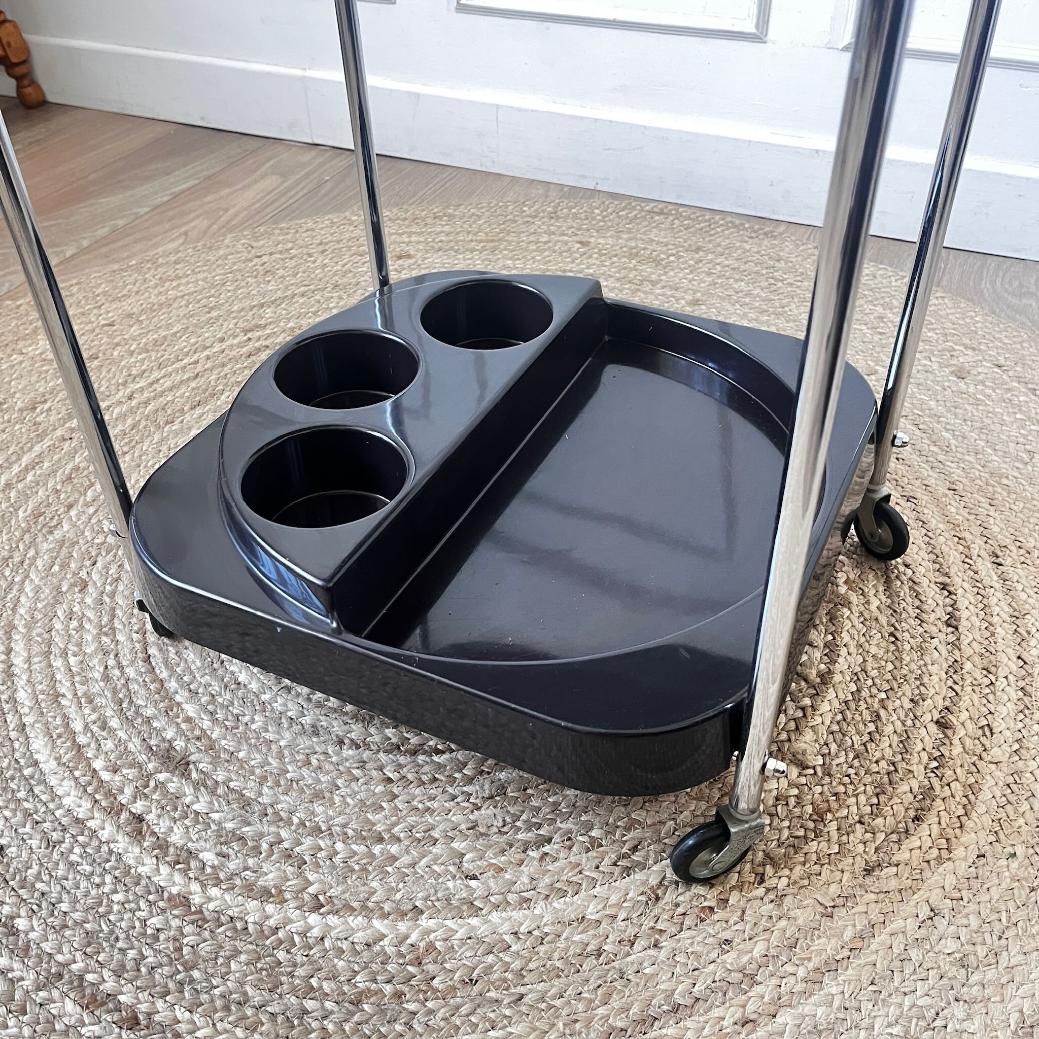 Desserte plastique et chrome années 70