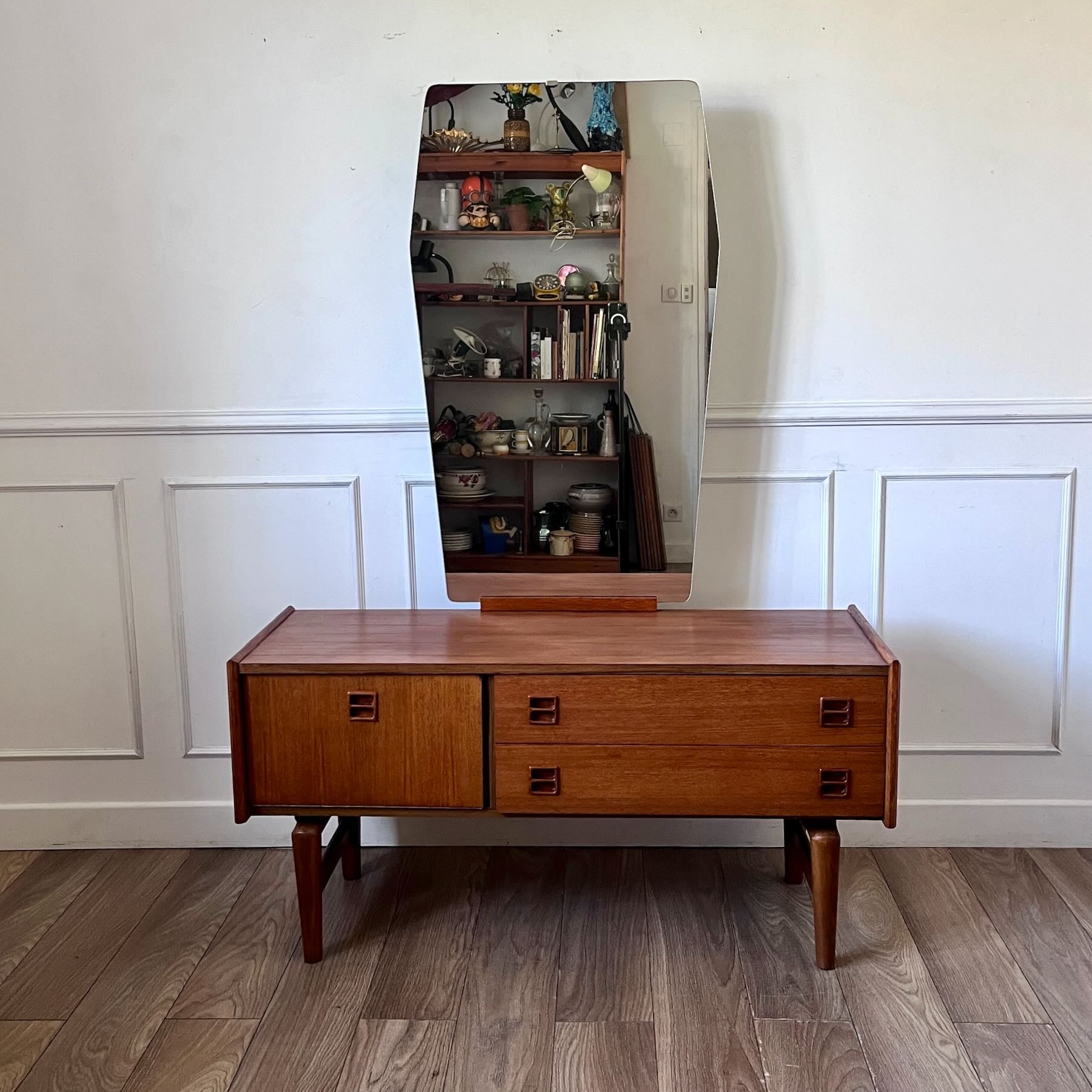 Coiffeuse scandinave en teck avec miroir
