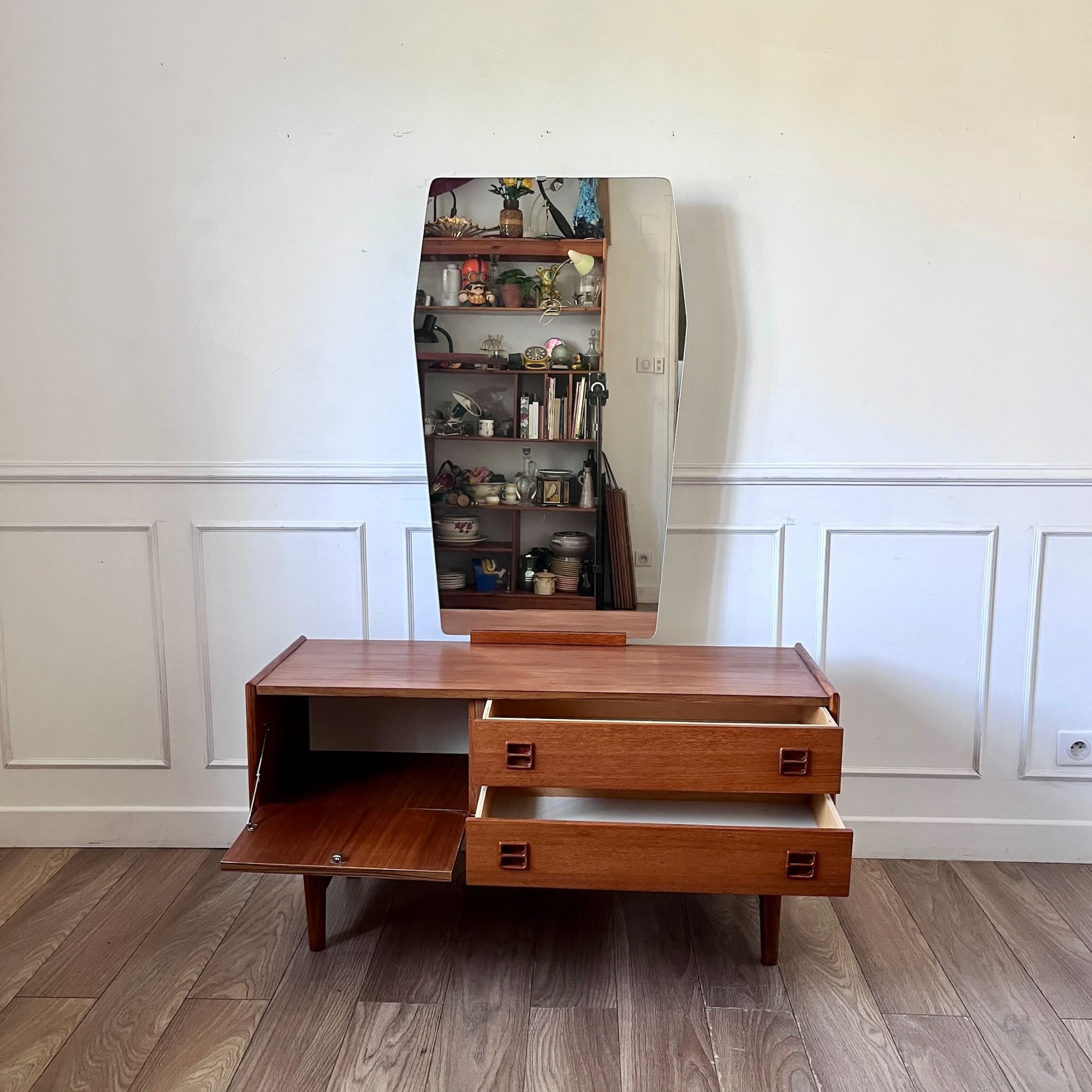 Coiffeuse scandinave en teck avec miroir