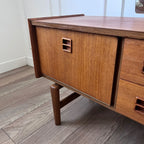 Coiffeuse scandinave en teck avec miroir