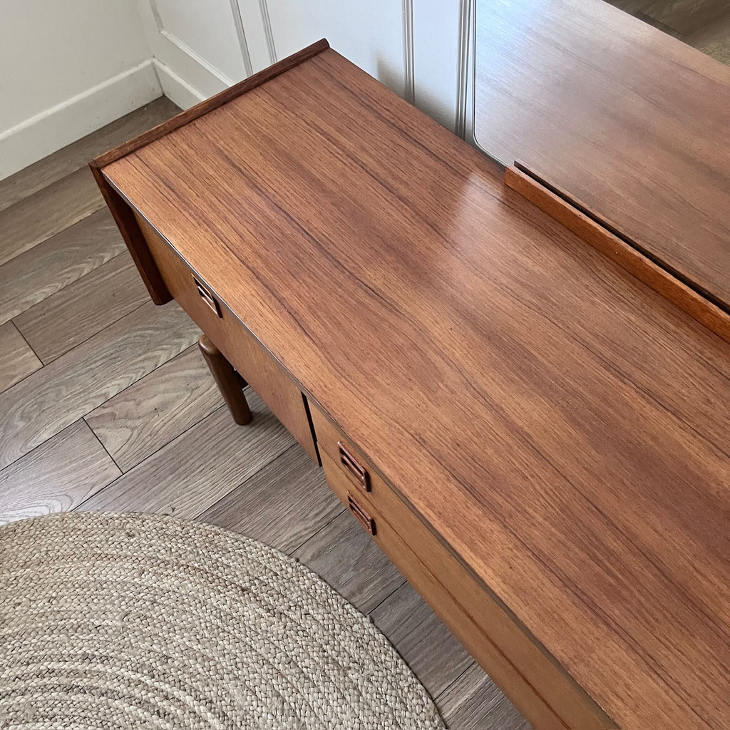Coiffeuse scandinave en teck avec miroir