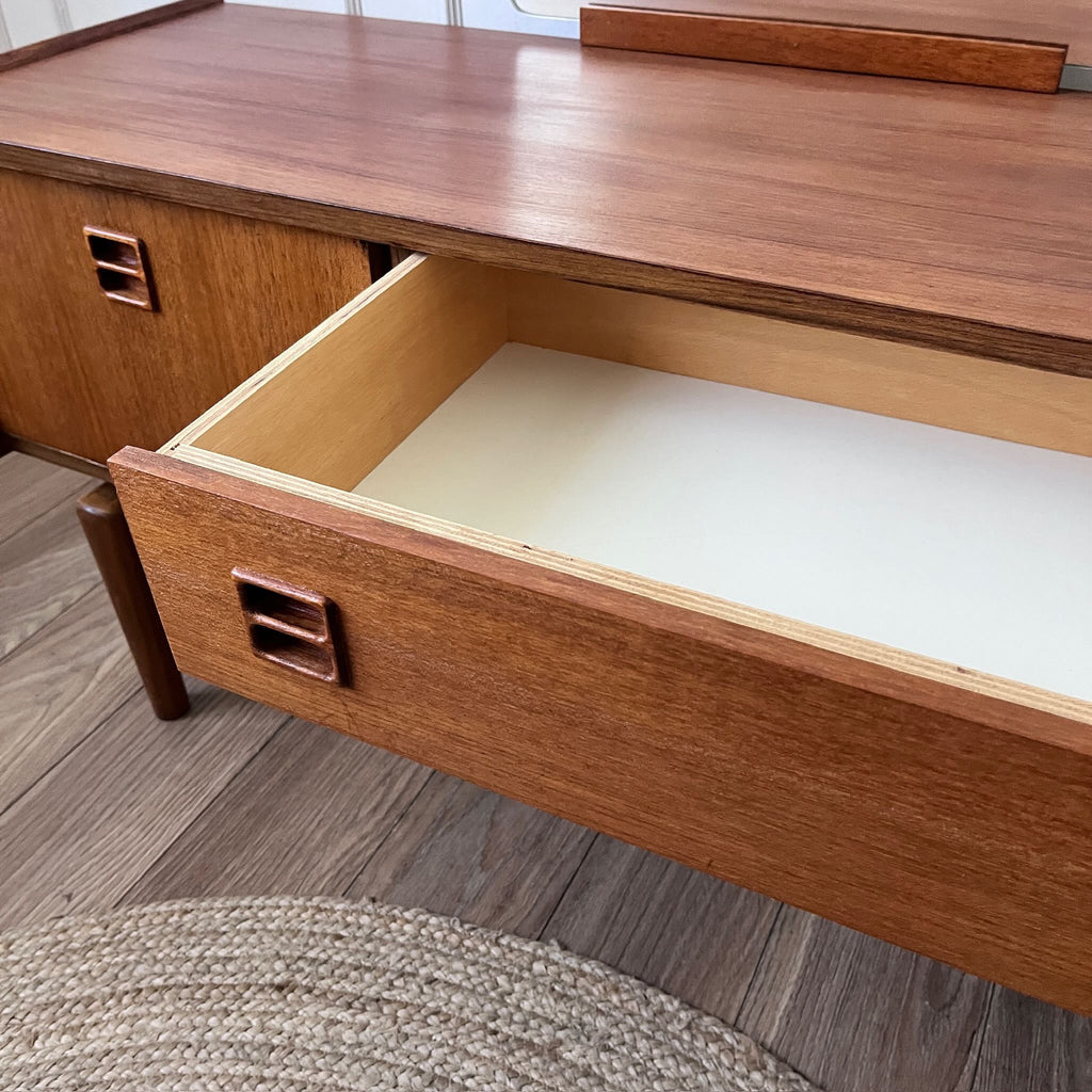 Coiffeuse scandinave en teck avec miroir