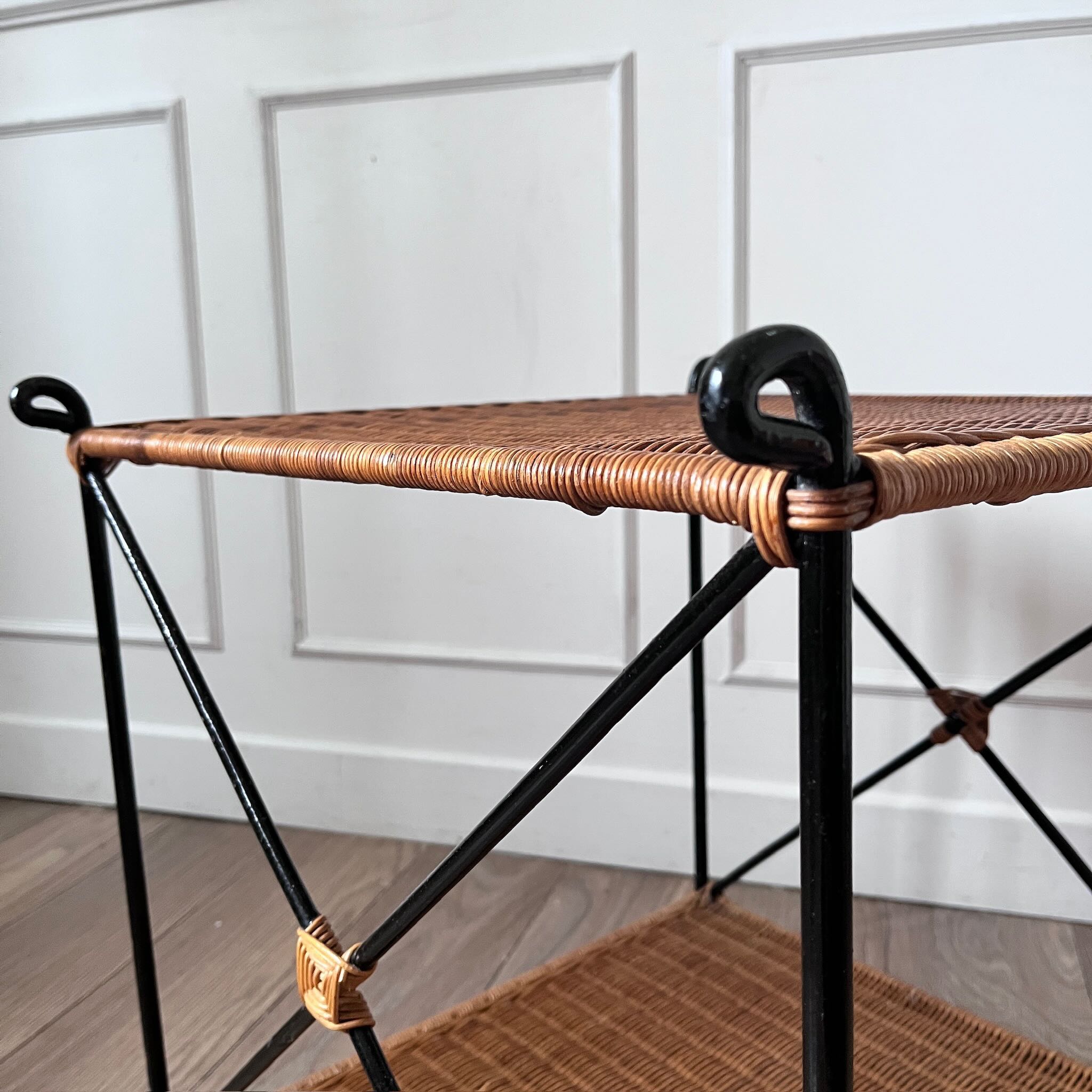 Table basse en osier tressé années 90