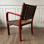 Fauteuil vintage en bois rouge et corde