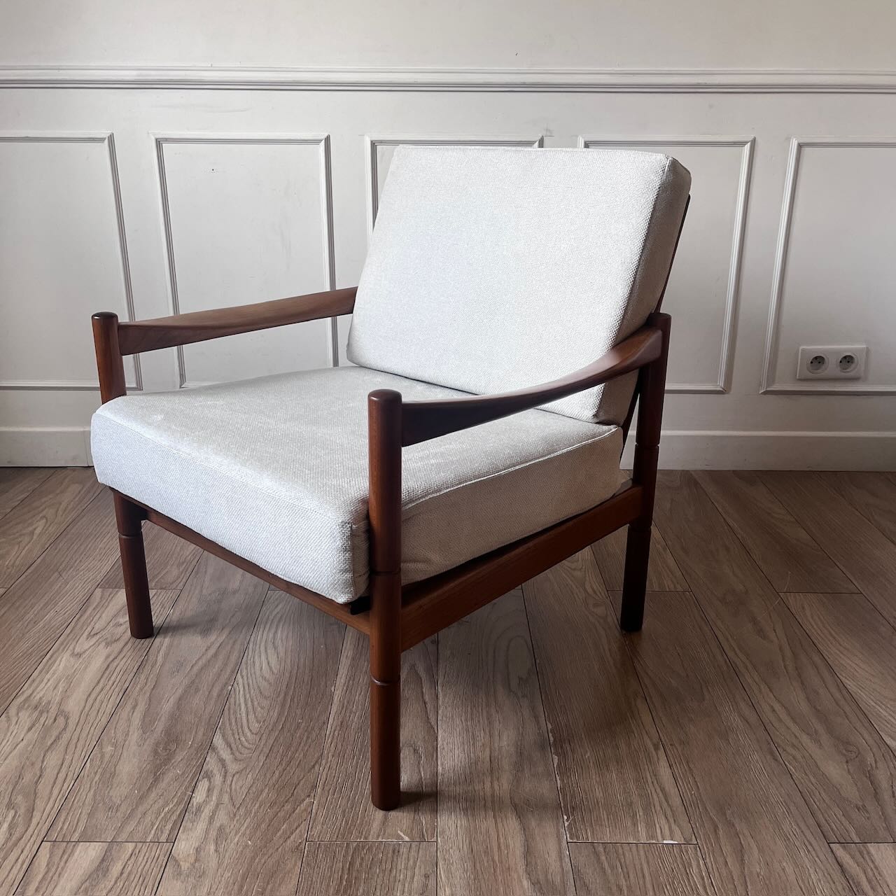 Fauteuil scandinave tissu blanc