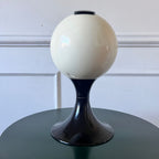 Réveil vintage sur pied tulipe