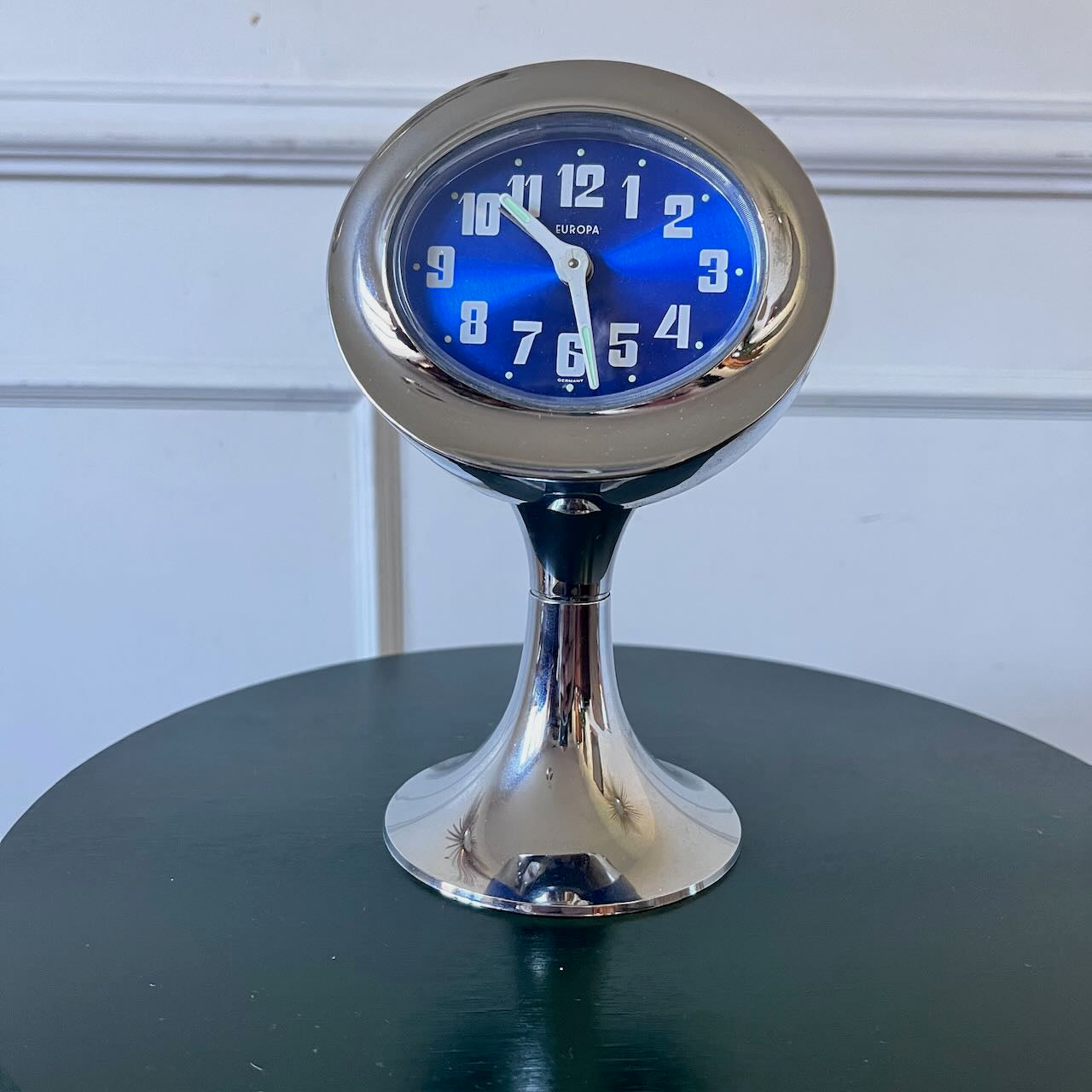 Réveil vintage Europa chrome et bleu