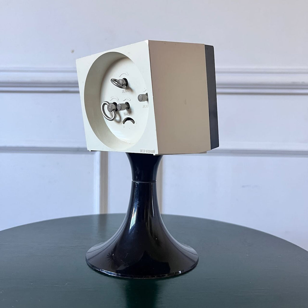 Réveil vintage Europa carré noir