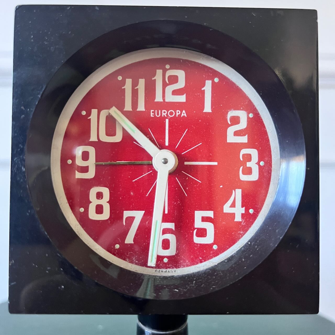 Réveil vintage Europa carré noir