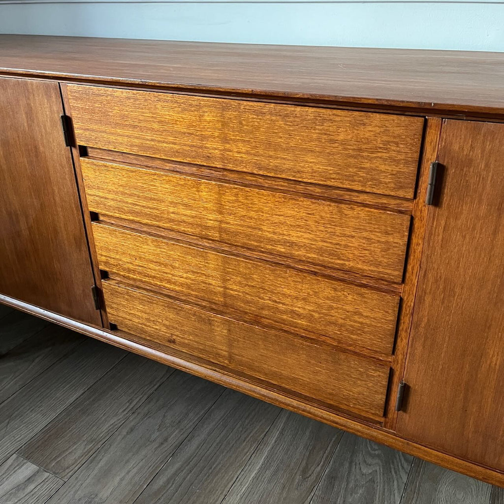 Enfilade en teck années 1960