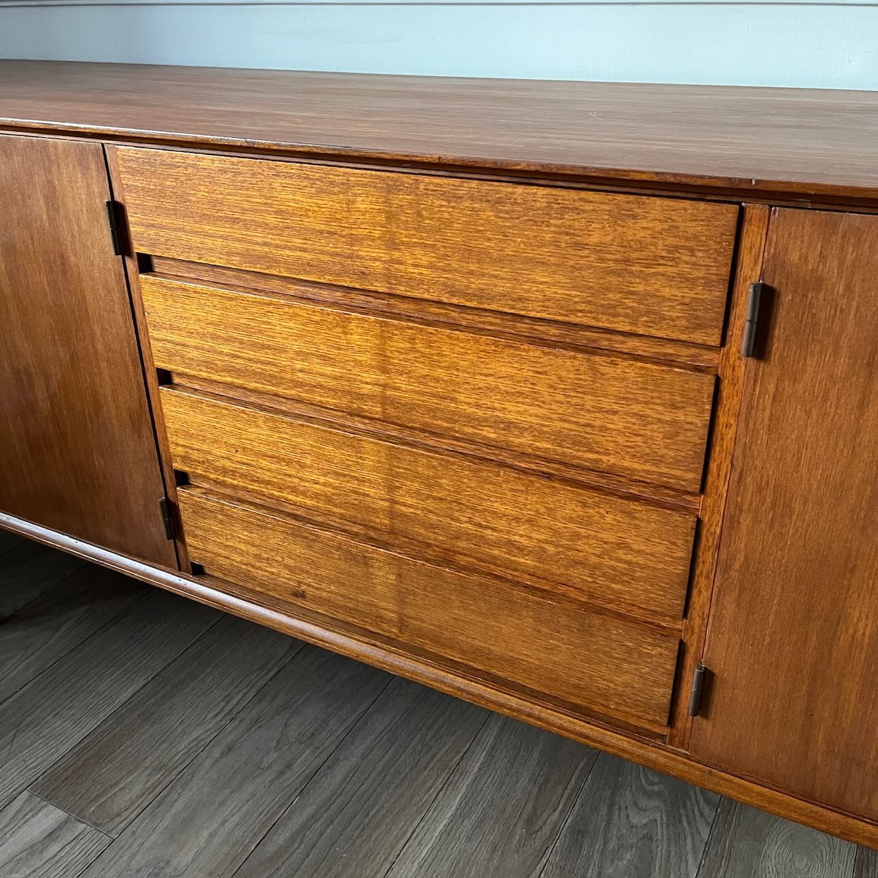 Enfilade en teck années 1960