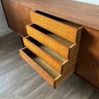 Enfilade en teck années 1960