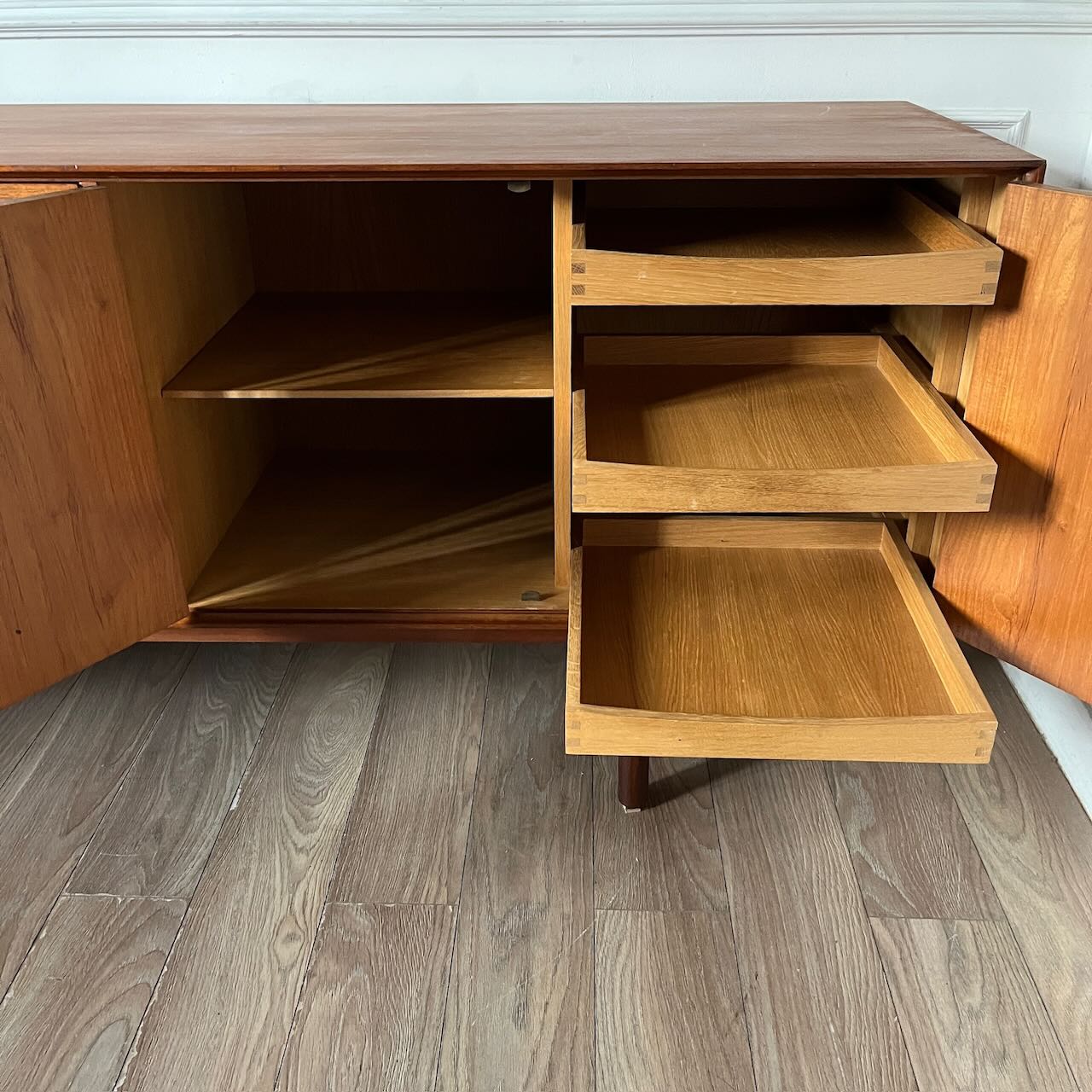 Enfilade en teck années 1960