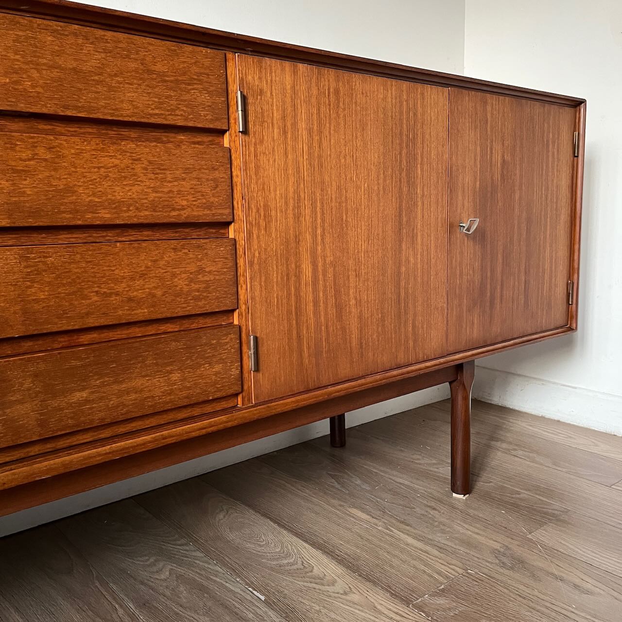 Enfilade en teck années 1960