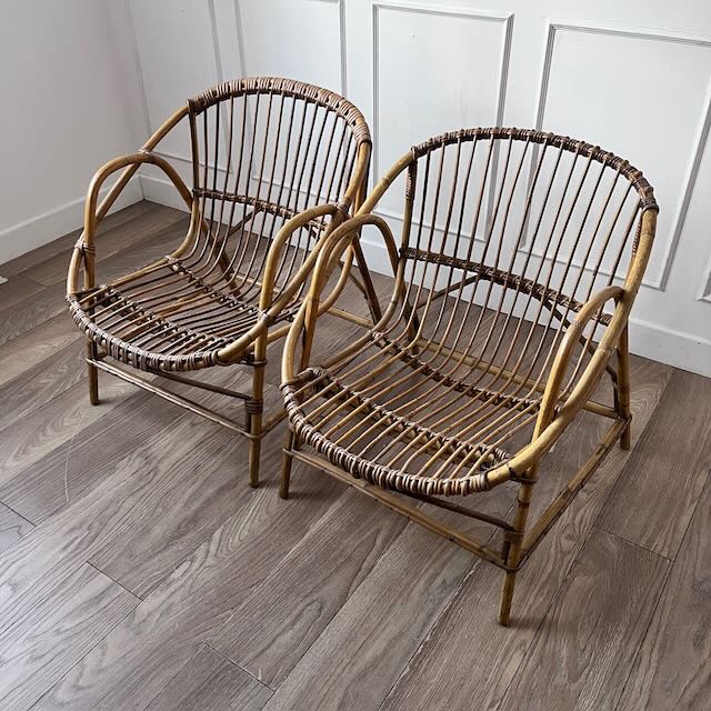 Paire de fauteuils en rotin