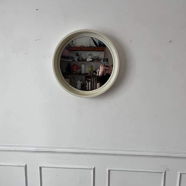 Miroir rond en plastique blanc 70's