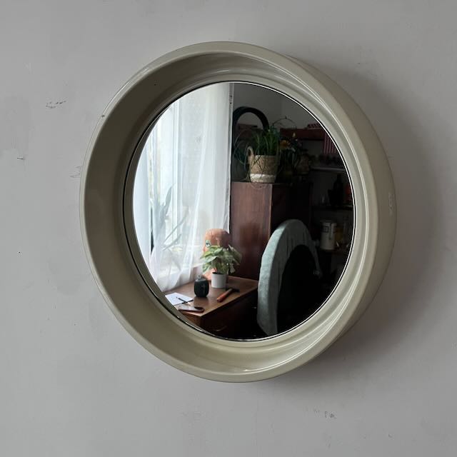 Miroir rond en plastique blanc 70's