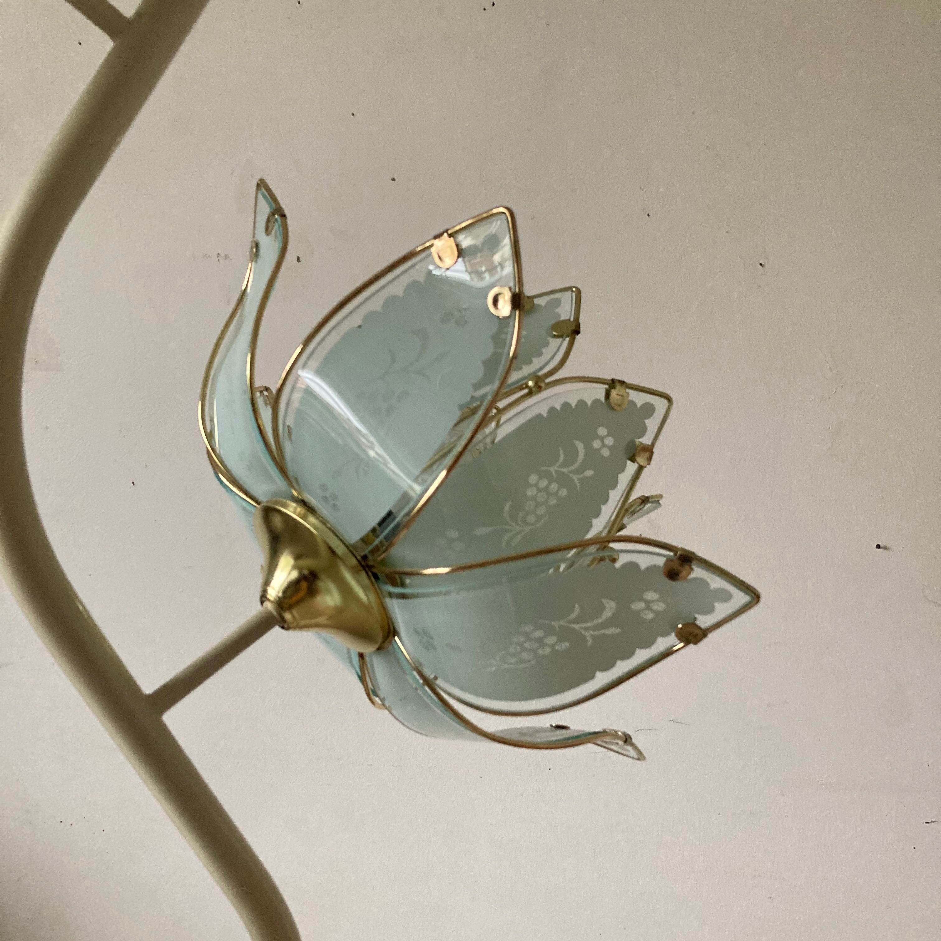 Lampadaire lotus