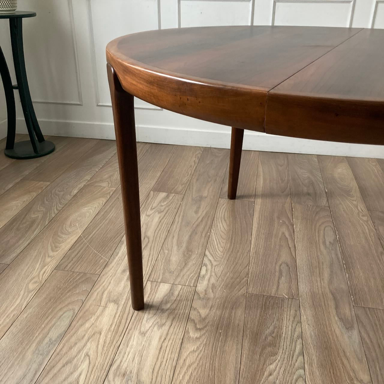 Table à manger en palissandre, 4 à 6 personnes