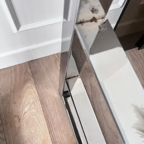 Bureau chrome et verre