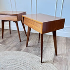 Paire de chevets vintage