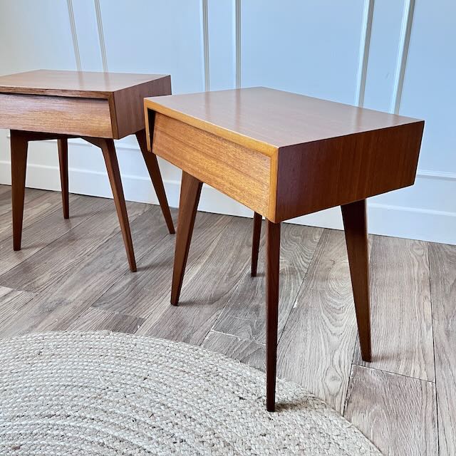 Paire de chevets vintage