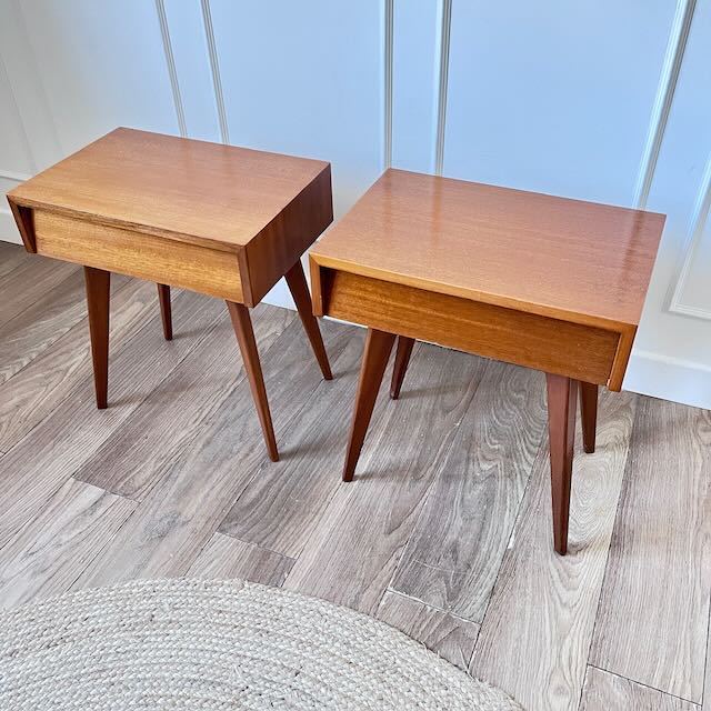 Paire de chevets vintage