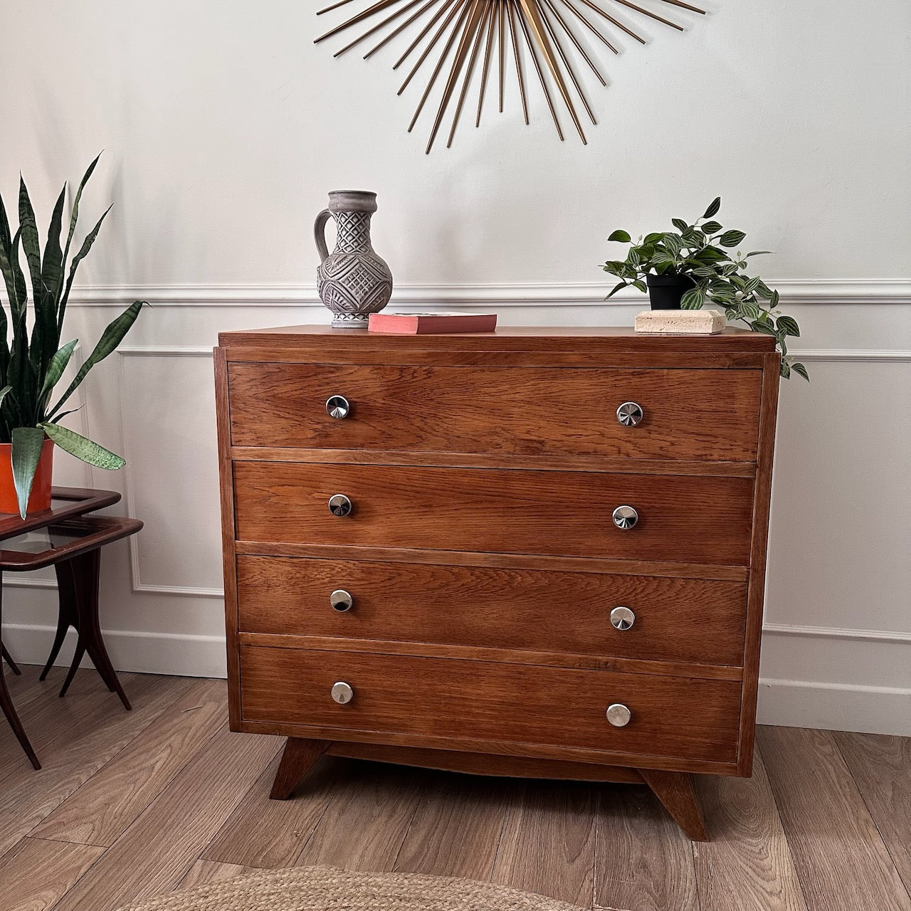 Commode vintage