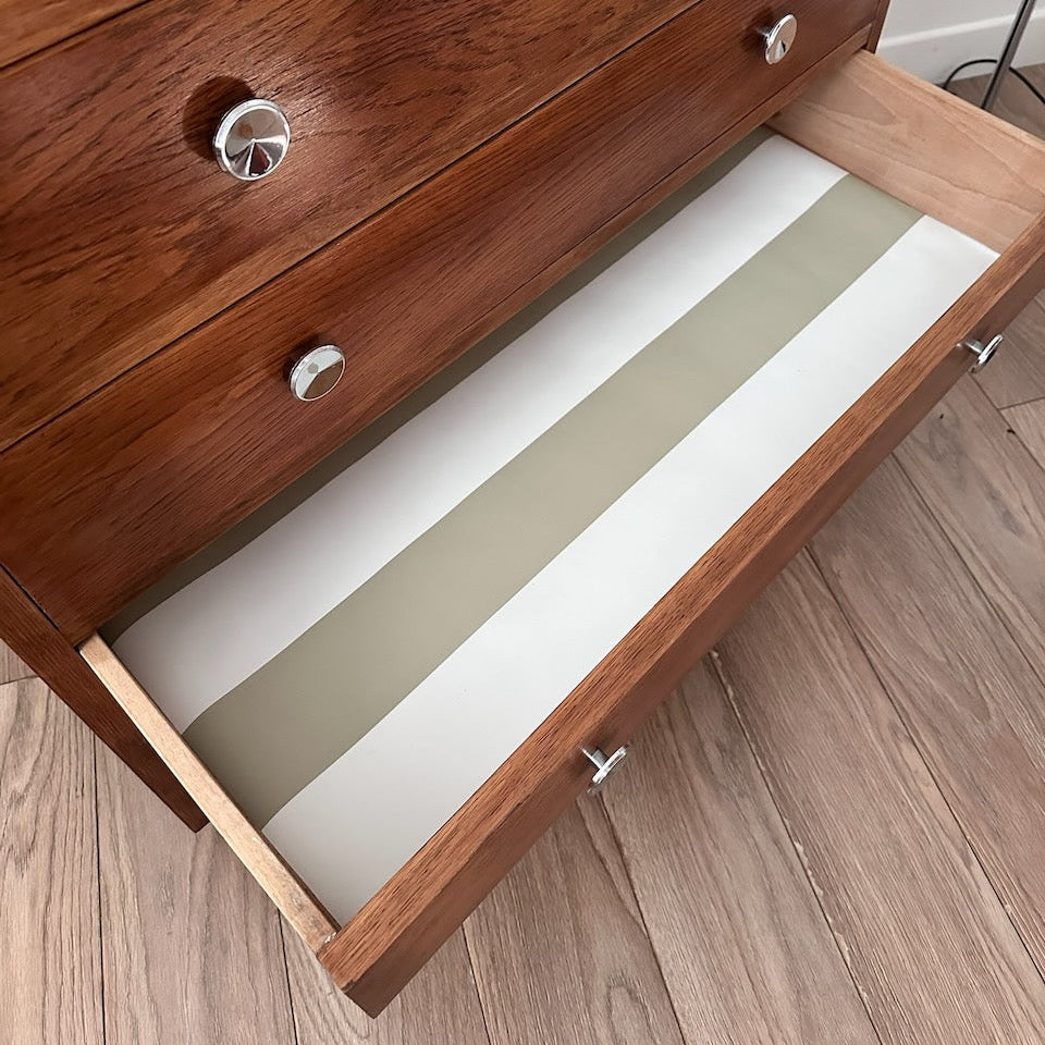 Commode vintage