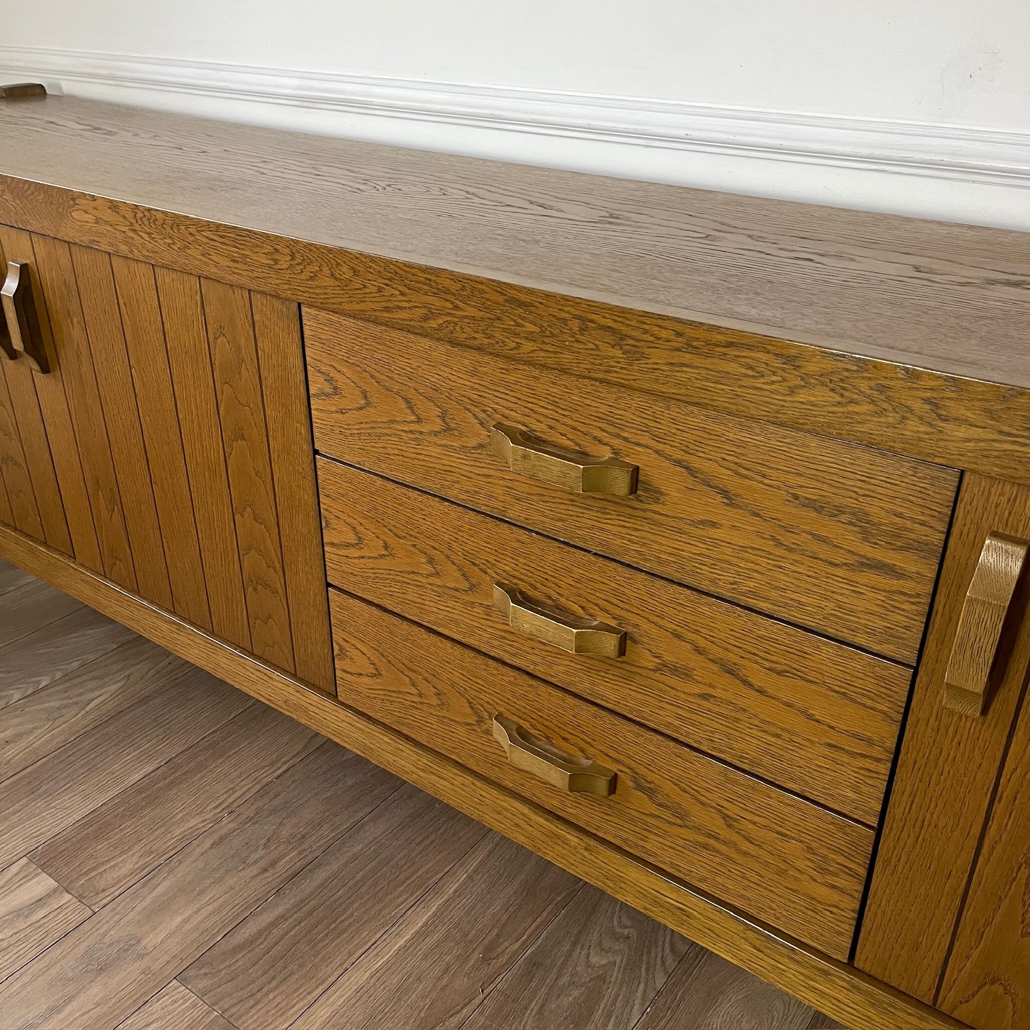 Grande enfilade brutaliste